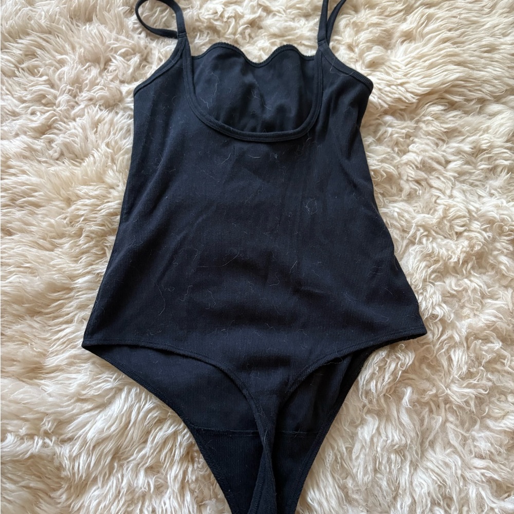 Abercrombie & Fitch Black Spaghetti Strap Scoop Back Bodysuit - Picture 4 of 5